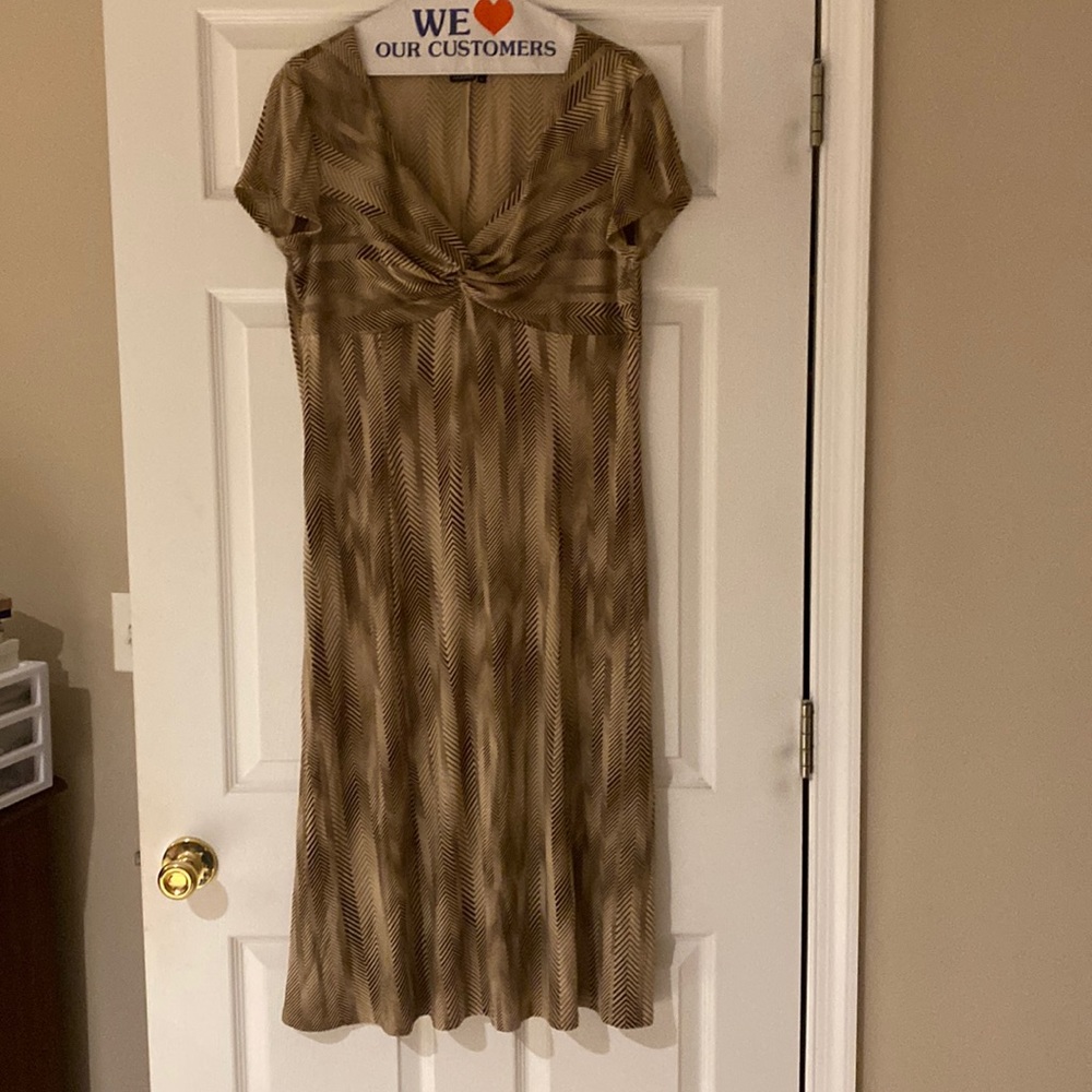 BCBG brown and tan mid length dress. Size XL